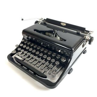 Classic Royal Model O Typewriter W/case Antique Vtg Portable Black