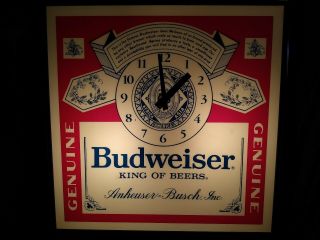 Vintage Budweiser Deluxe Label Sign Lighted Wall Hanging Bar Clock Lamp 09/1979