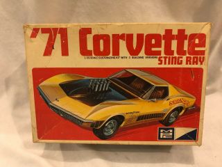 Vintage Mpc 1971 Chevy Corvette Stingray Coupe Model Kit 7105 Rare