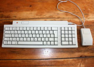 Vintage Apple Macintosh Keyboard Ii (m0487) & Desktop Bus Mouse (g5431)