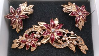Vintage Signed Avon Enamel Poinsettia Christmas Brooch Pin W/ Matching Earrings