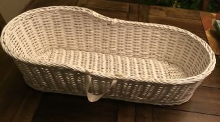 Vintage White Woven Wicker Bassinet Bed Basket Moses Doll Baby 18 15 21 Inches