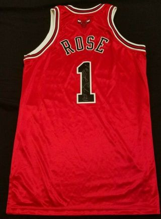 2008 - 09 Derrick Rose Autographed Game Worn Red Adidas Rookie Jersey (bulls)