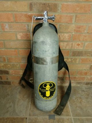 Vintage U.  S.  Divers Tank With Dacor Backpack Harness