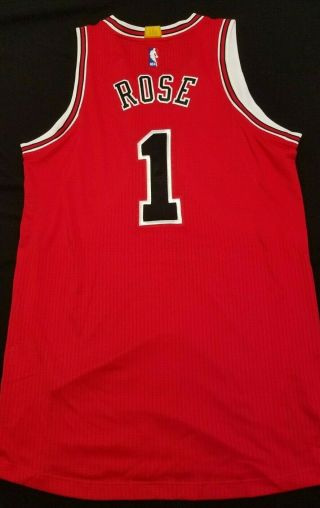 2014 - 15 Derrick Rose Game Worn Red Adidas Chicago Bulls Jersey Cbu01417