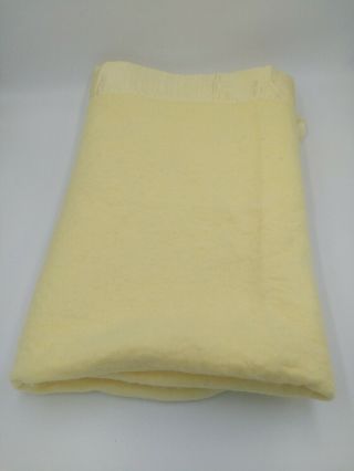 Vtg Baby Blanket Yellow W/satin Trim 37 " X 49 " Chatham Acrylic