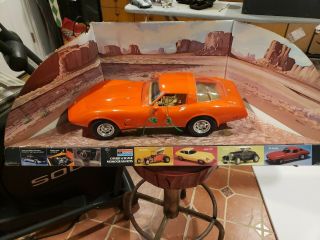Rare Vintage Monogram 1978 Corvette Sting Ray 1:8 Scale Model Plastic Car Orange