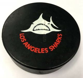 1972 - 74 Los Angeles Sharks Wha Biltrite Game Hockey Puck Large Crest Reverse