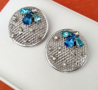 Vtg Hattie Carnegie Signed Blue Clear Rhinestone Queen Bee Domed Clip Earrings