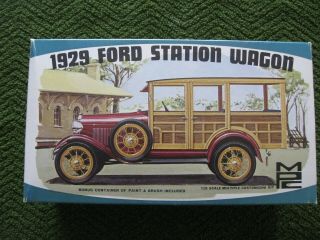 Mpc,  Vintage 1929 Ford Station Wagon " Woodie " All Black Parts Model " Rare "