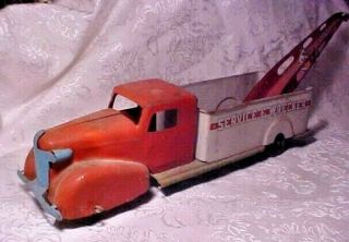 Vintage Old Antique Wyandotte Pressed Steel Metal Service Wrecker Tow Truck Toy