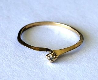 Vintage T&c Town & Country 14k Yellow Gold Tiny Diamond Engagement Ring Sz 5.  25