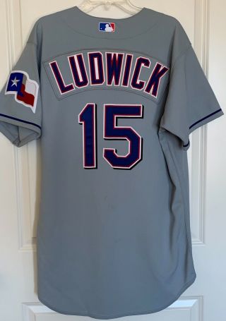 Texas Rangers Ryan Ludwick 15 Majestic Team - Issued Gray Road Jersey (size 46)