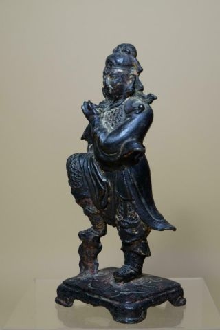 A Chinese Bronze Gilt Figure of GuanYu. 3