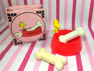 Vintage 1973 Avon Snoopy’s Pal Woodstock Soap Dish And 2 Dog Bone Soaps