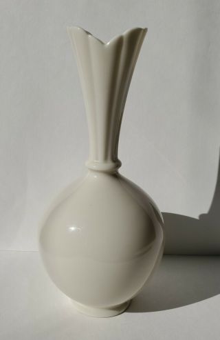 Vintage Mid Century Lenox 8 " Porcelain Ceramic Bud Vase Ivory Usa Blue Mark