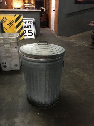 Vintage Galvanized Metal Trash Garbage Can,  Lid 20 Gallon Wheeling ?