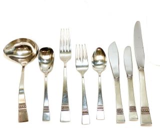 Reed & Barton Sterling Silver Flatware Service For 8 In Diadem,