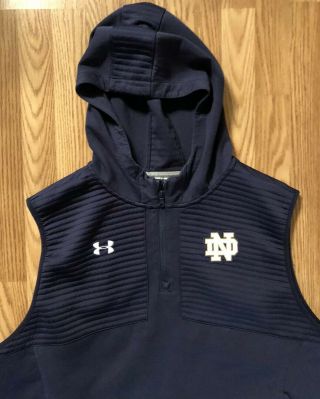 Notre Dame Football Team Issued Under Armour Hooded Vest XL 2