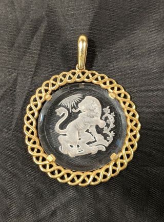 Vtg Crown Trifari Intaglio Leo Zodiac Etched Lion Medallion Pendant For Necklace