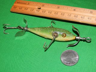 Heddon 100 Dowagiac Minnow 2 Belly Weight Small Body Red Gills Green Fancyback