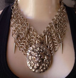 Vintage Necklace Roaring Lion Pendant Wide Chainmail Collar