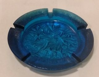 Vintage Mid Century L.  E.  Smith Sculptura Ii Aqua Blue Glass Ash Tray