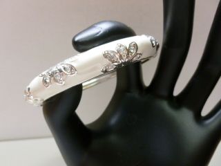 Vintage Silver Tone White Enamel & Rhinestone Flower Hinged Bangle Bracelet