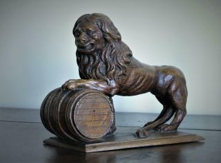 Wonderful Early 18th Century Carved Oak Lion