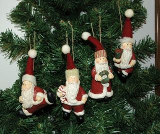 Assorted Set Of Four Vintage Looking Santa Claus Christmas Ornaments