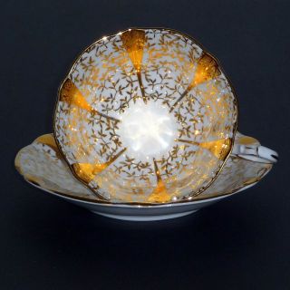 VINTAGE QUEEN ANNE Tea Cup And Saucer Gold Lace 2