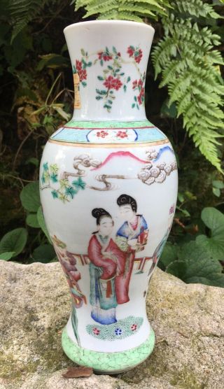Wucai Famille Rose Verte Kangxi Enamel Antique Chinese Baluster Vase 18th C.