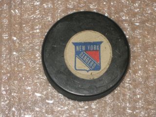 York Rangers Puck Nhl Viceroy Rubber Crested 1973 - 1983