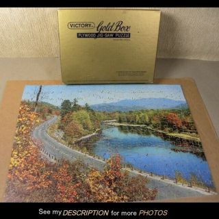 Vintage Victory Gold Box Wooden Jigsaw Puzzle 300pc On River Road 15 Figurals