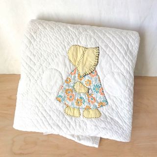 Vintage Quilt Sun Bonnet Sue 1940s Feedsack Quilt Or Baby Quilt