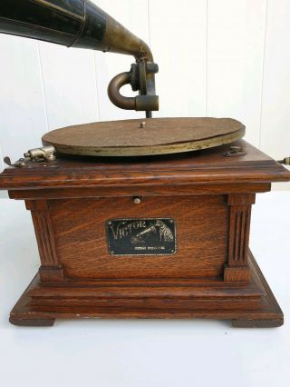 Antique Vic II Victor Talking Machine Phonograph,  External Horn 2