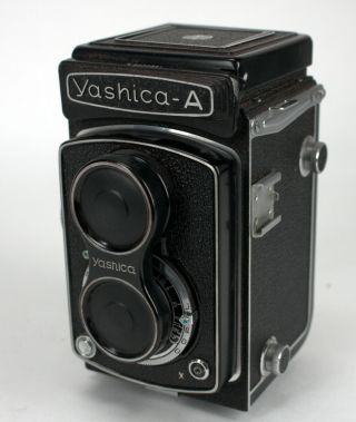 Vintage Yashica A Tlr Twin Lens Reflex Film Camera A 2030351