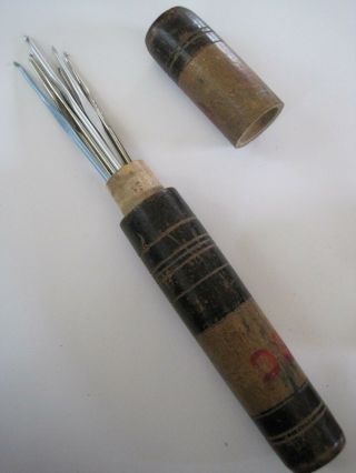 Vintage Wood Needle Case W/ Small Crotchet Hooks Painted Flowers