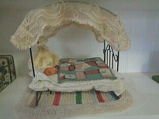 Antique Metal Doll Bed / Carpet / Lace Canapy / Hd.  Made Quilt / Pillow/sheet