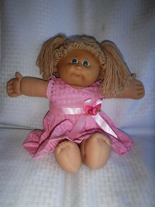 Vintage Cabbage Patch Kids 16 " Oaa Inc.  1982 Coleco Beige Yarn Hair Doll