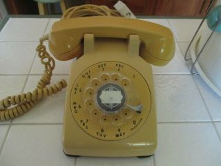 Vintage Yellow Western Electric Rotary Dial Desk Phone Bell System 1961