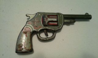 Vintage Rare Tin Litho Wyandotte Red Ranger Cowboy Gun Toy With Clicker Noise