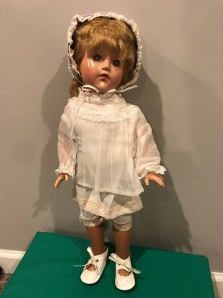 Vintage Effanbee 17.  5” Composition Ann Shirley Doll - Movement Is