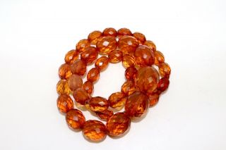 A Fine Antique Art Deco Faceted Graduating Amber Beaded Necklace 15012