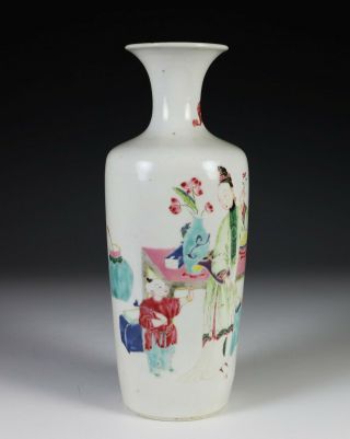 Antique Chinese Famille Rose Vase with Figures - 18th Century 3