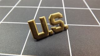 Vintage U.  S.  Army Gold Tone Uniform Lapel Pin