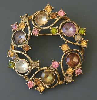 Vintage Signed Monet Wreath Brooch Pin In Gold Tone Metal With Crystals