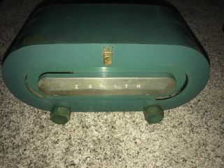 Vintage 1950s Zenith Chrome Trim Old Bakelite Radio (not)