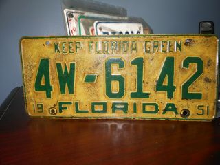 Florida 1951 license plate,  issued in Pinellas County 3
