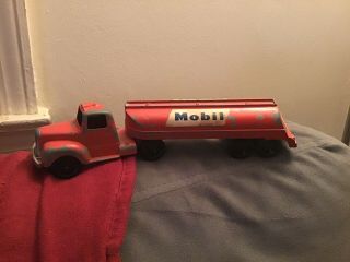 Vintage 1950s Mobil Gas 2 Pc Truck Tanker Tootsie Toy Die Cast Metal